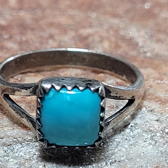 Sterling Silver Turquoise Ring. #2 - Picture 7 of 8